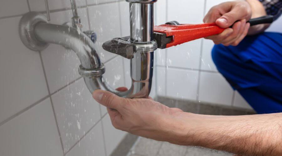 Expert burst pipe repair services in Norborne, MO